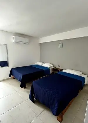 Tek Büyük Yataklı Oda, 2 Çift Kişilik Yatak