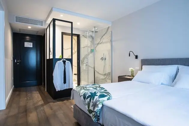 Comfort Tek Büyük veya İki Ayrı Yataklı Oda, 1 Yatak Odası, Özel Banyo, Bahçe Manzaralı