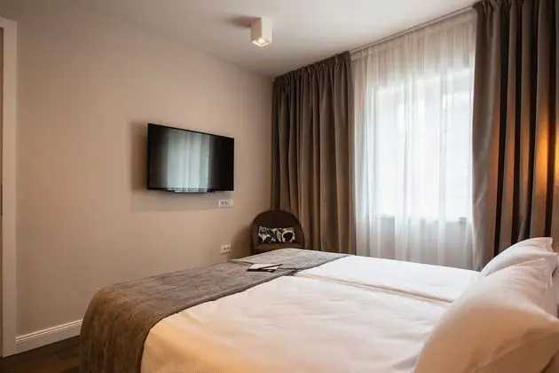 Comfort Tek Büyük veya İki Ayrı Yataklı Oda, 1 Yatak Odası, Özel Banyo, Bahçe Manzaralı