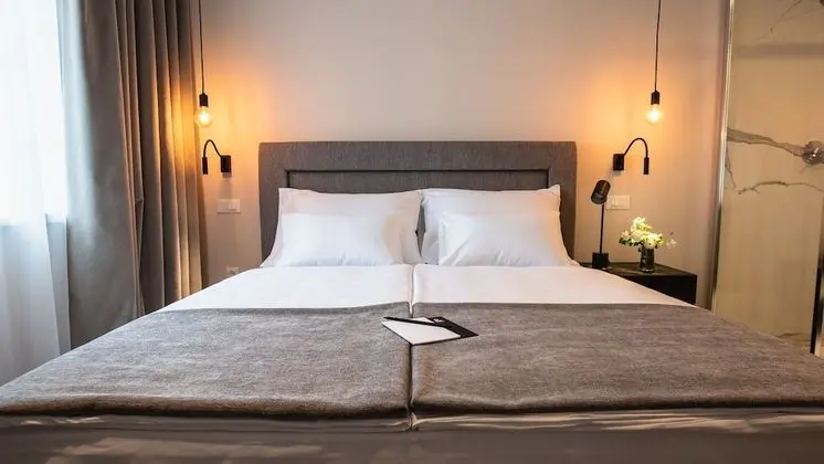 Comfort Tek Büyük veya İki Ayrı Yataklı Oda, 1 Yatak Odası, Özel Banyo, Bahçe Manzaralı