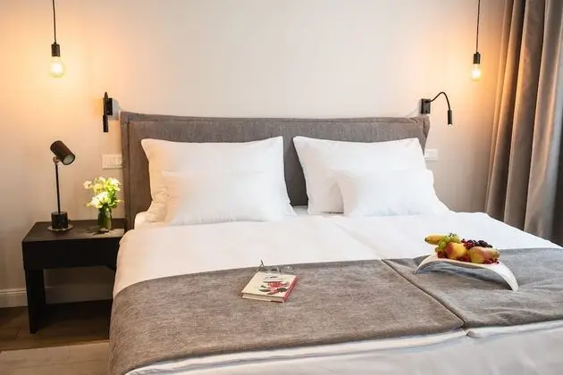 Comfort Tek Büyük veya İki Ayrı Yataklı Oda, 1 Yatak Odası, Özel Banyo, Bahçe Manzaralı