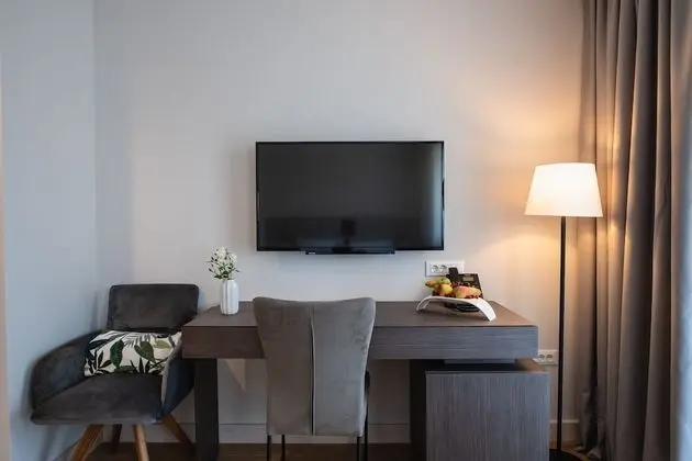 Comfort Tek Büyük veya İki Ayrı Yataklı Oda, 1 Yatak Odası, Özel Banyo, Bahçe Manzaralı