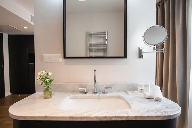 Comfort Tek Büyük veya İki Ayrı Yataklı Oda, 1 Yatak Odası, Özel Banyo, Bahçe Manzaralı