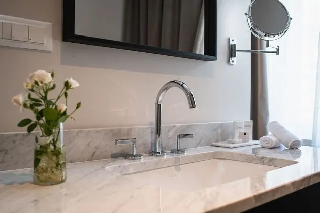 Comfort Tek Büyük veya İki Ayrı Yataklı Oda, 1 Yatak Odası, Özel Banyo, Bahçe Manzaralı