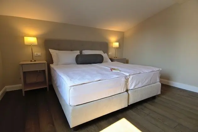 Design Tek Büyük Yataklı Oda