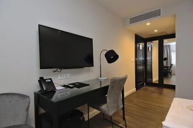 Design Tek Büyük Yataklı Oda