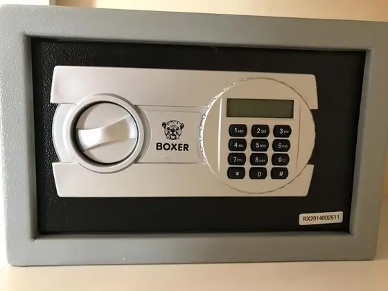Royal Tek Büyük Yataklı Oda