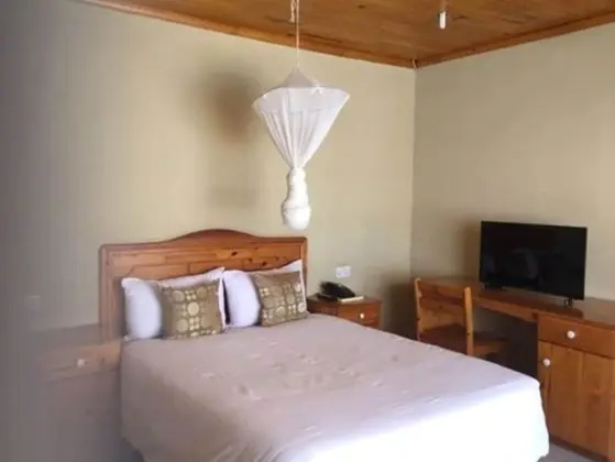 Superior Oda, Havuz Manzaralı