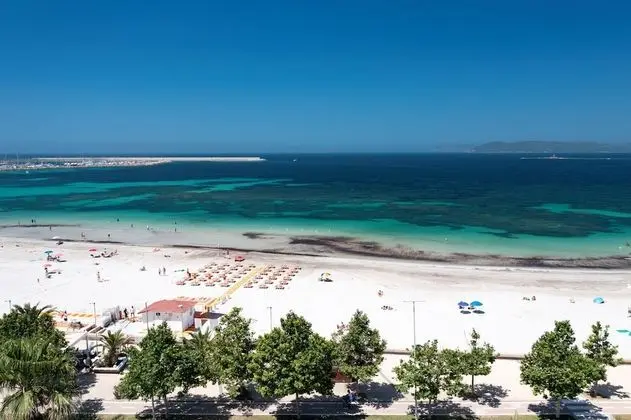 Dört Kişilik Oda, Deniz Manzaralı