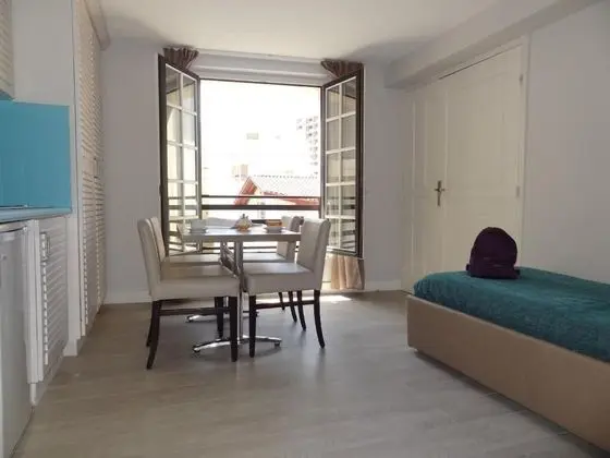 Grand Apart Daire