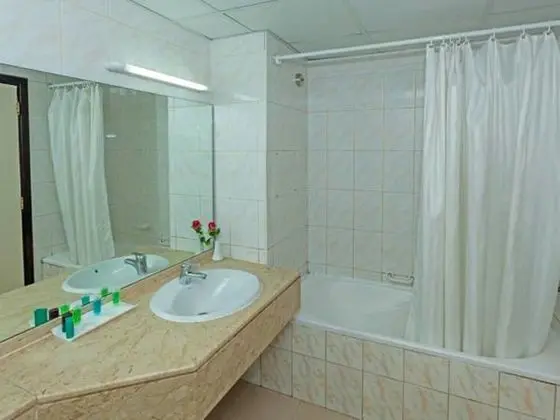 Üç Kişilik Oda