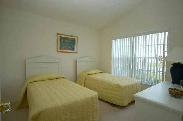 5 bedroom, 3 bathroom Private Home