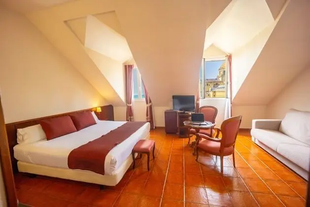 Junior Süit, 1 En Büyük (King) Boy Yatak, Sıcak Su Küveti