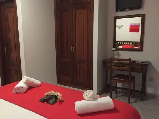 Tek Büyük veya İki Ayrı Yataklı Oda