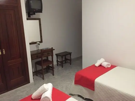 Tek Büyük veya İki Ayrı Yataklı Oda