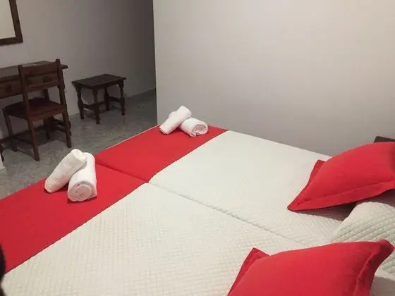 Tek Büyük veya İki Ayrı Yataklı Oda