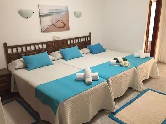 Üç Kişilik Oda