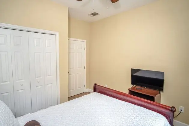 Ev (3 Bedrooms)