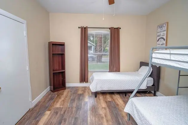 Ev (3 Bedrooms)