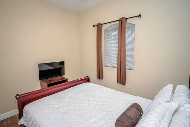 Ev (3 Bedrooms)