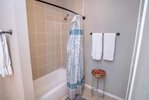Ev (3 Bedrooms)