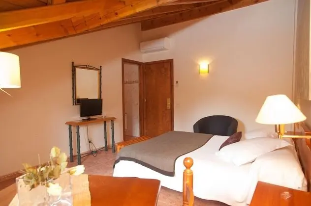 Superior Tek Büyük Yataklı Oda