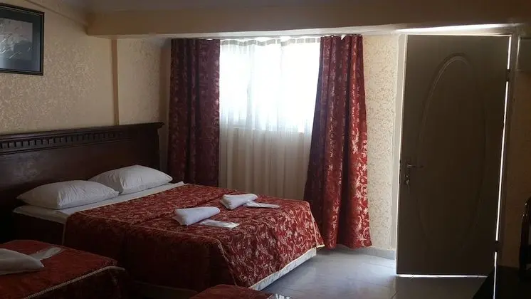Basic Tek Büyük Yataklı Oda, 2 Tek Kişilik Yatak