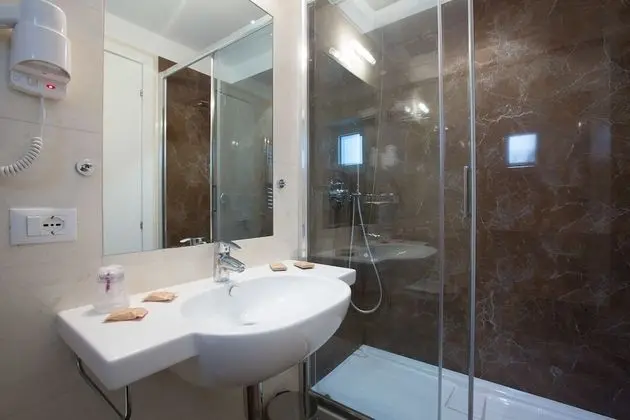 Comfort İki Ayrı Yataklı Oda