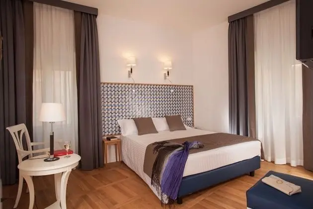 Superior Tek Büyük Yataklı Oda