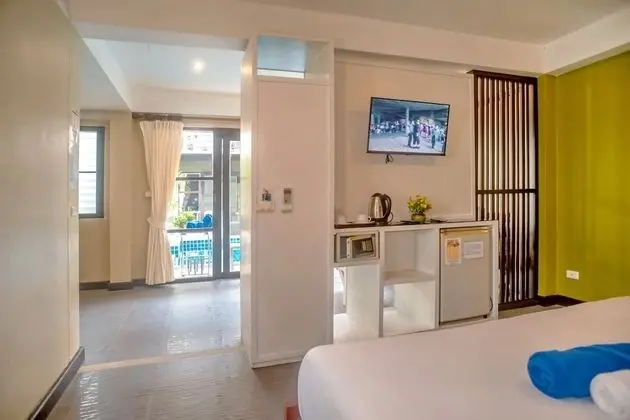 Superior Mini Suite Pool View