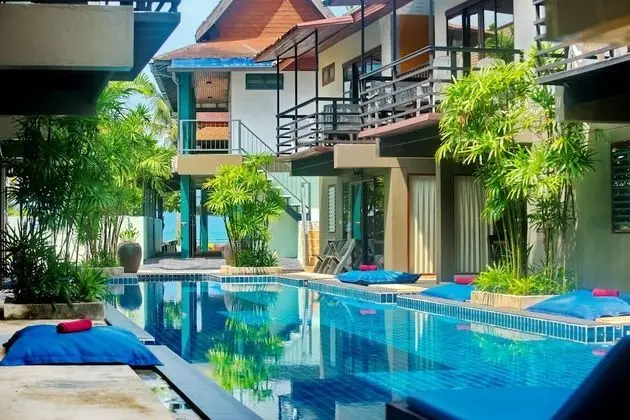 Superior Mini Suite Pool View