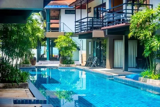 Superior Mini Suite Pool View