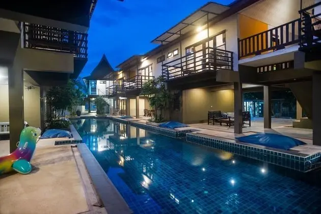 Superior Mini Suite Pool View