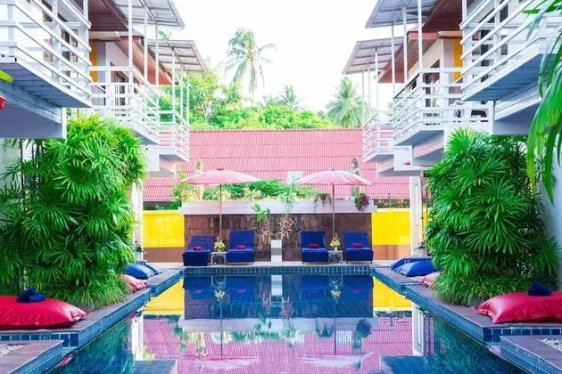 Superior Mini Suite Pool View
