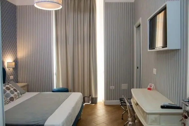 Design Tek Büyük Yataklı Oda