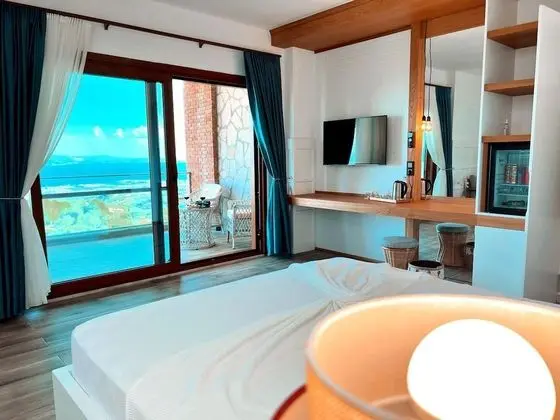 Suite With Jacuzzi