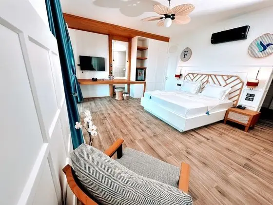 Suite With Jacuzzi