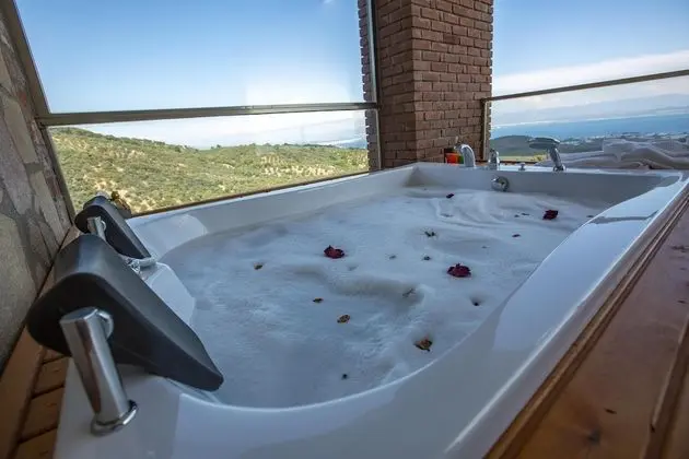 Suite With Jacuzzi