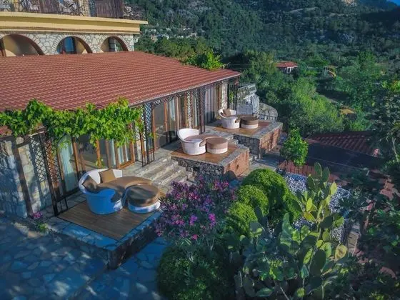 Studio, Deniz Manzaralı, Büyük Yataklı