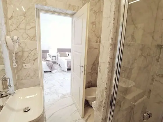 Economy Üç Kişilik Oda, Sigara İçilmez