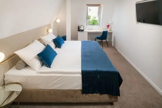 Deluxe Tek Büyük veya İki Ayrı Yataklı Oda