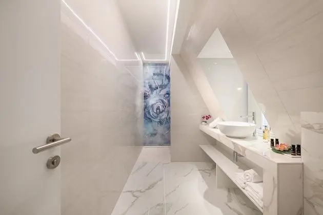 Deluxe Tek Büyük veya İki Ayrı Yataklı Oda