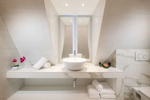 Deluxe Tek Büyük veya İki Ayrı Yataklı Oda