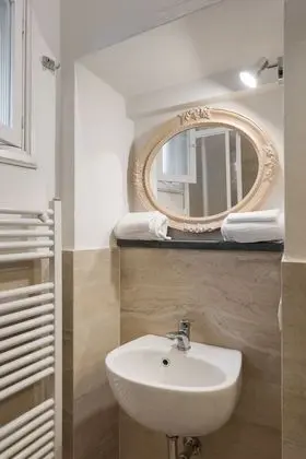 Design Apart Daire, 1 Yatak Odası (Via Guelfa 10 - Lorenzo)