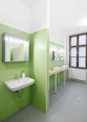 Standard 8-Bed Mixed Dorm - Private Bathroom