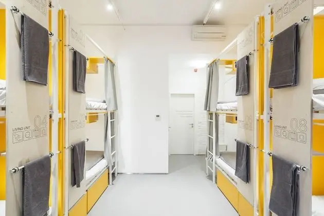 Standard 8-Bed Mixed Dorm - Shared Bathroom