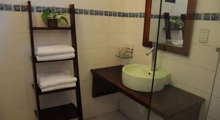 Deluxe Üç Kişilik Oda, Bahçe Manzaralı