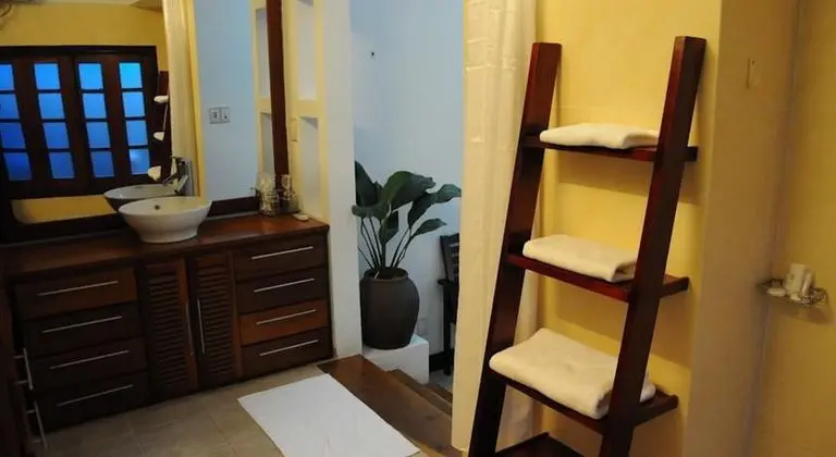 Deluxe Üç Kişilik Oda, Bahçe Manzaralı