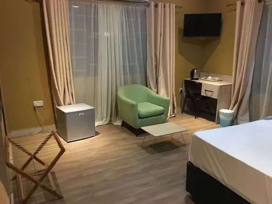 Comfort Tek Büyük Yataklı Oda