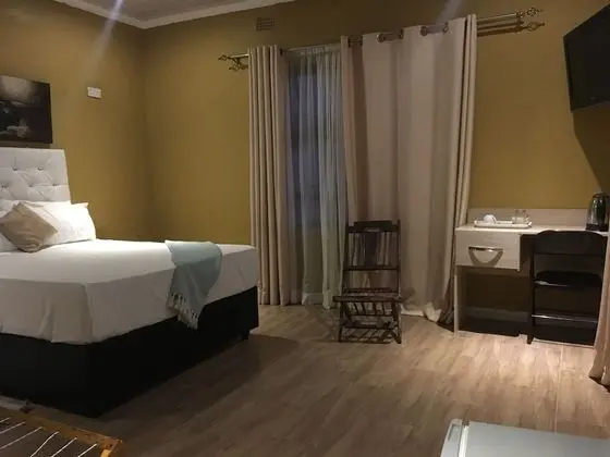Comfort Tek Büyük Yataklı Oda